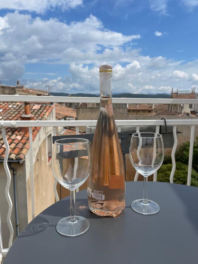 2 Pieces Climatise En Duplex Avec Terrasse Leilighet Aix-en-Provence Eksteriør bilde