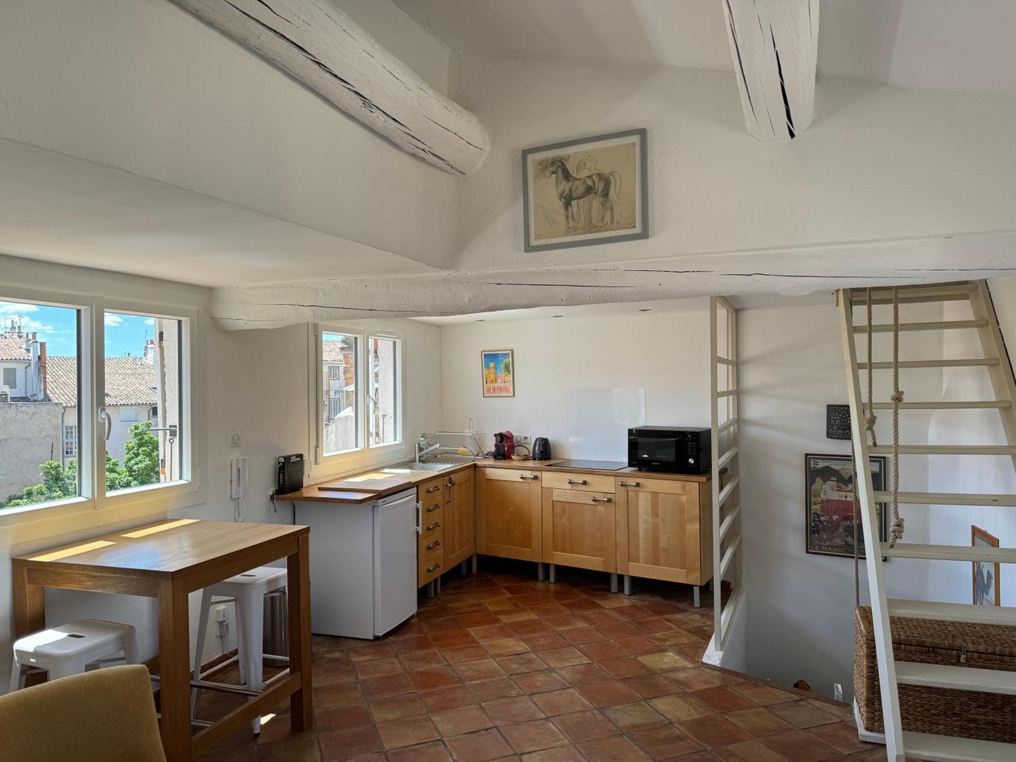 2 Pieces Climatise En Duplex Avec Terrasse Leilighet Aix-en-Provence Eksteriør bilde